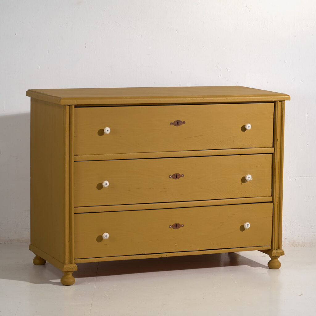 Cómoda antigua de color amarillo mostaza (c.1920) #54