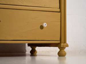 Cómoda antigua de color amarillo mostaza (c.1920) #54