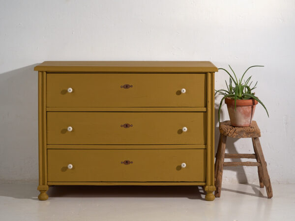 Commode ancienne jaune moutarde (vers 1920) #54