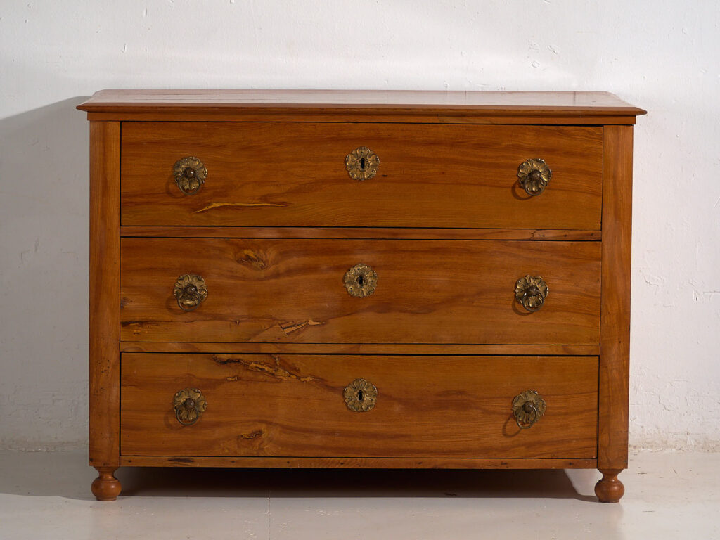 Antique Biedermeier chest of drawers with flower-shaped hardware (c.1850) #62