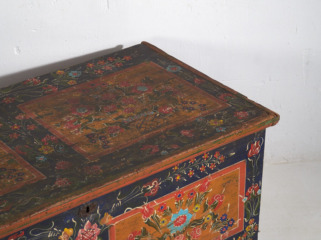 Antique trunk with floral motifs (c.1870) #67