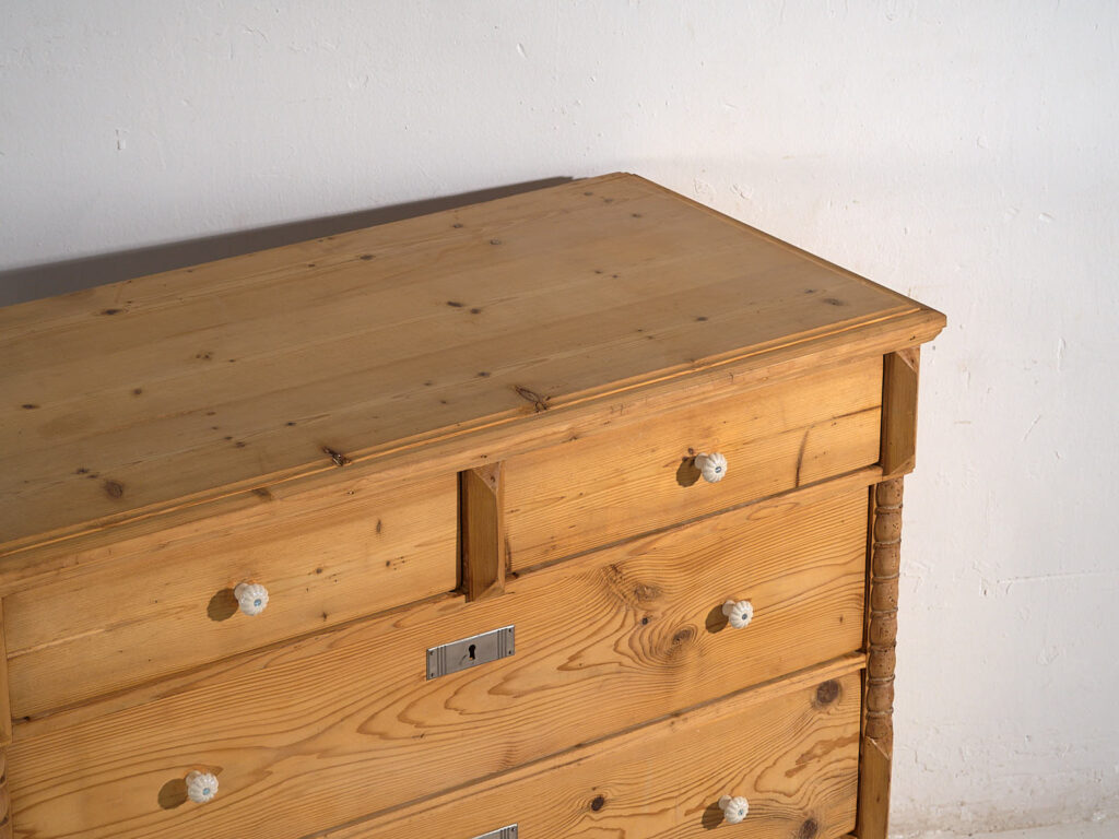 Cajonera grande antigua (c.1920) #83