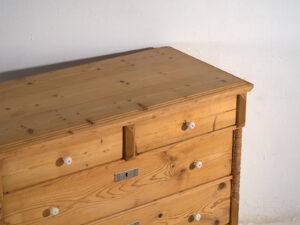 Cajonera grande antigua (c.1920) #83