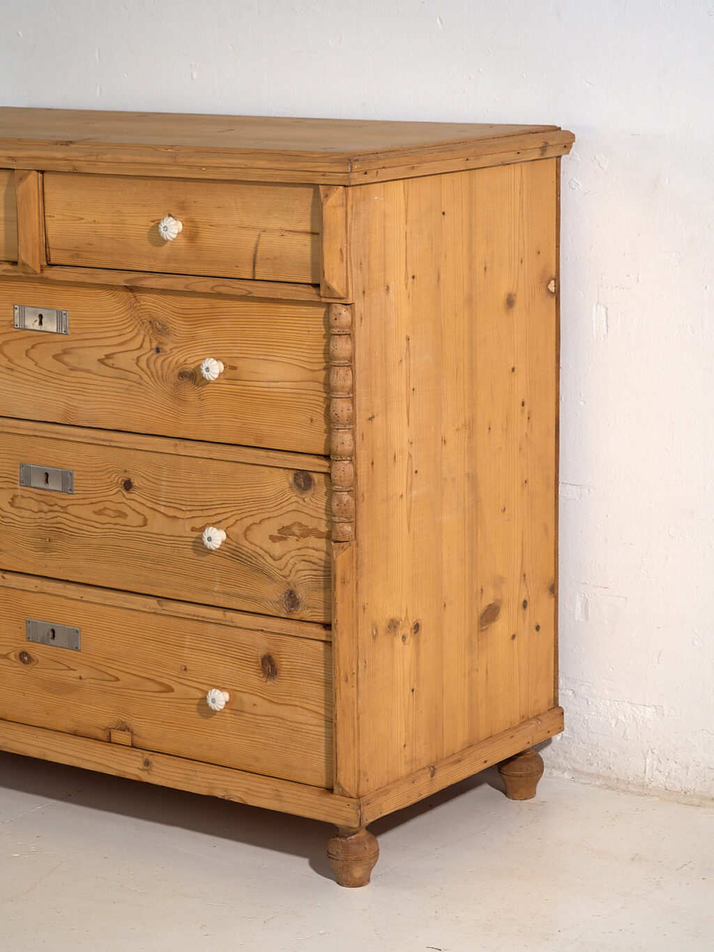 Cajonera grande antigua (c.1920) #83