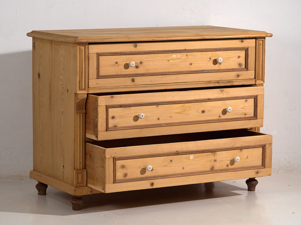 Cajonera antigua de dormitorio (c.1920) #87