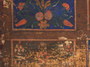 Arcón antiguo de madera con paneles florales azulados (Año 1905) #99