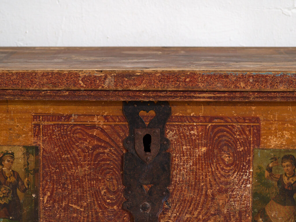 Antiguo baúl nupcial de arte popular (c.1820) #103