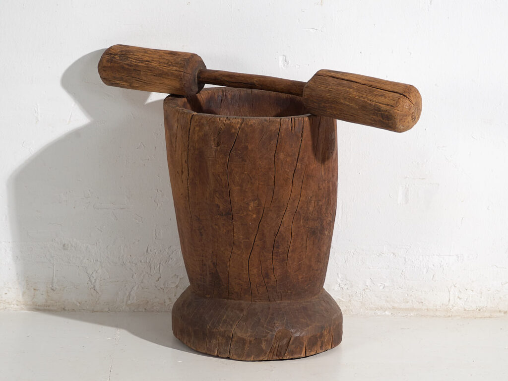 Antiguo mortero de estilo wabi-sabi (c.1920) #1