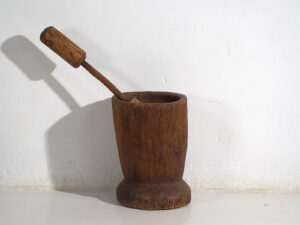 Antiguo mortero de estilo wabi-sabi (c.1920) #1