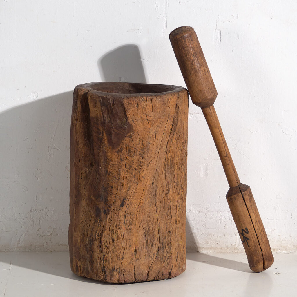 Mortero asiático antiguo (c.1920) #2