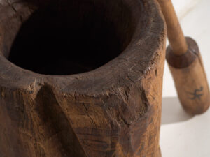 Mortero asiático antiguo (c.1920) #2