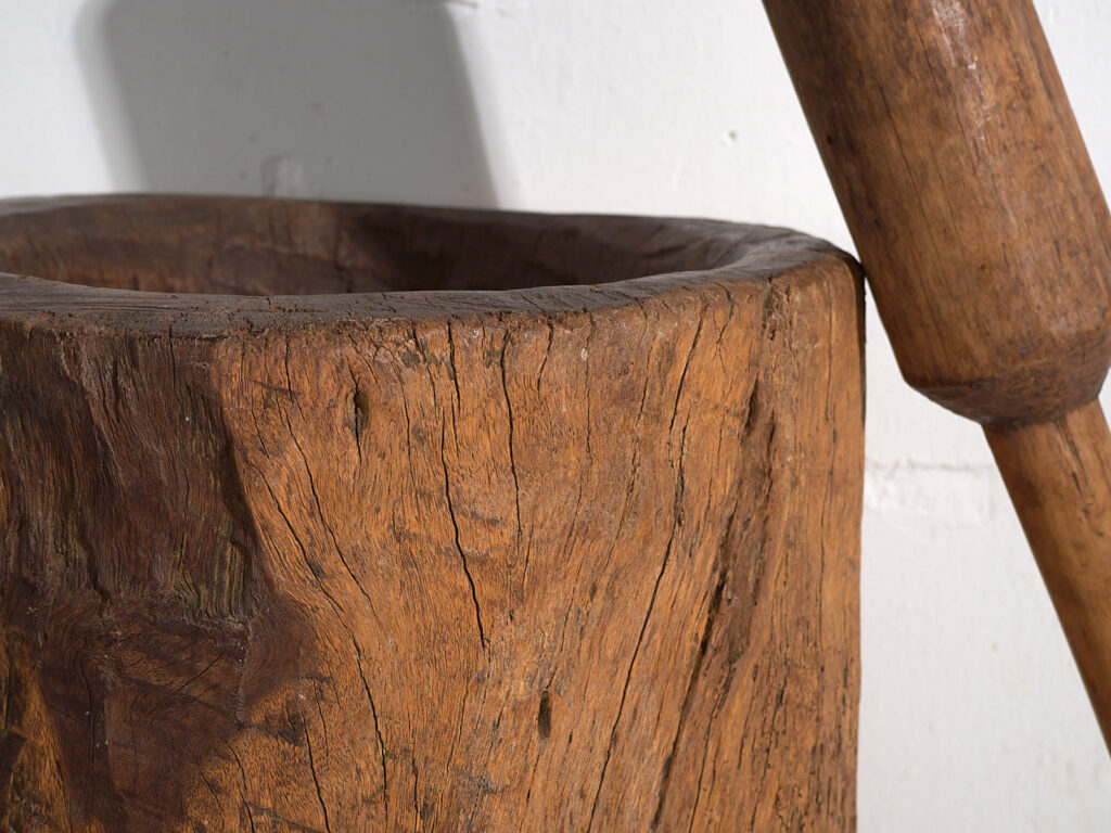 Mortero asiático antiguo (c.1920) #2