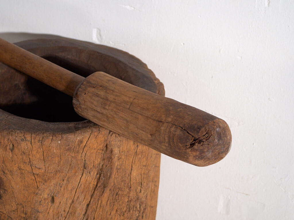 Mortero asiático antiguo (c.1920) #2