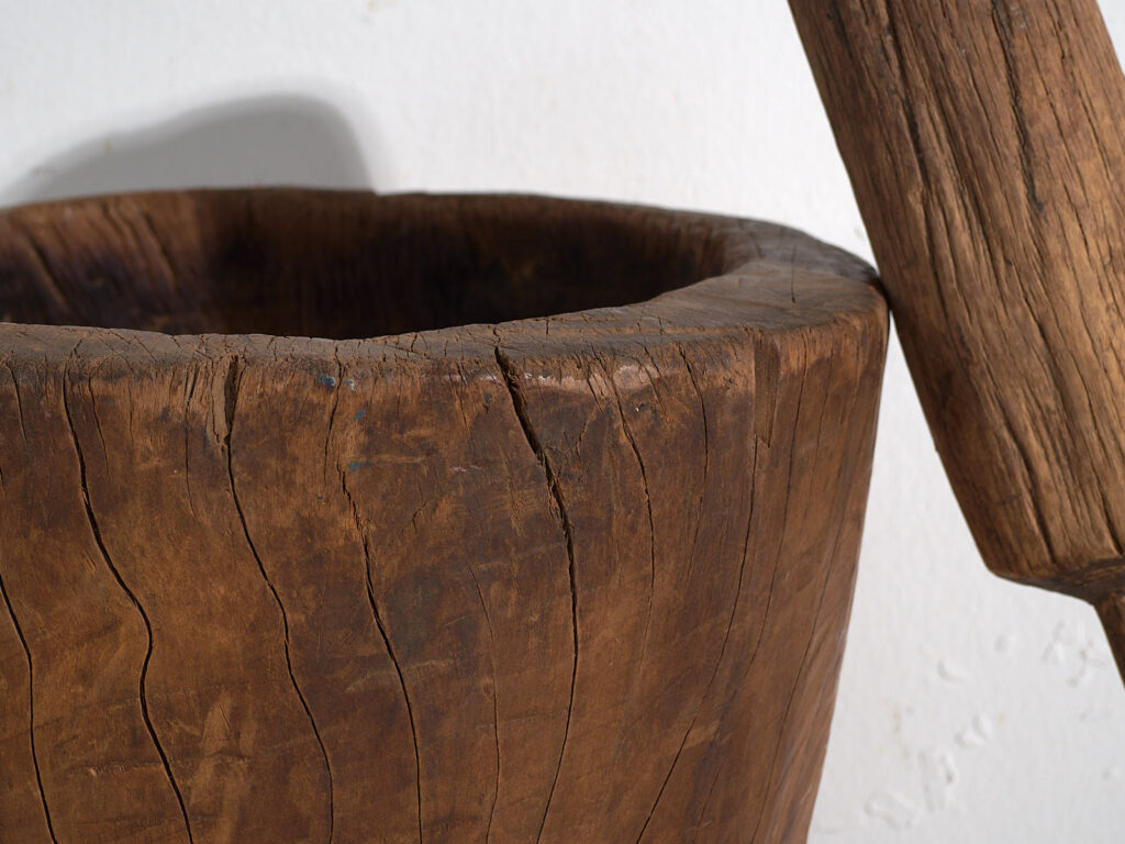 Antiguo mortero oriental (c.1920) #3