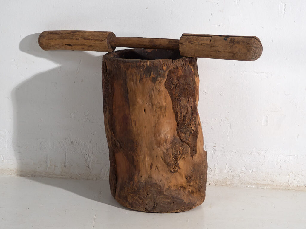 Grand mortier et pilon anciens de style wabi-sabi (c.1920) #78