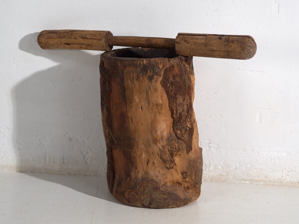 Antiguo mortero grande de estilo wabi-sabi (c.1920) #78
