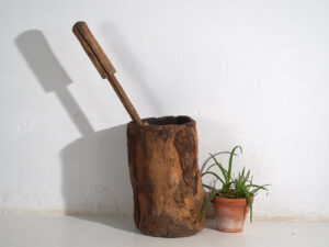 Grand mortier et pilon anciens de style wabi-sabi (c.1920) #78