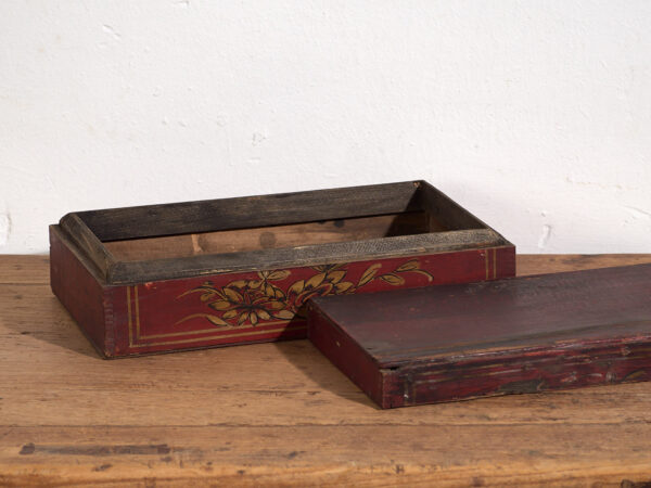 Antigua caja pintada a mano con detalles florales (c.1900) #24