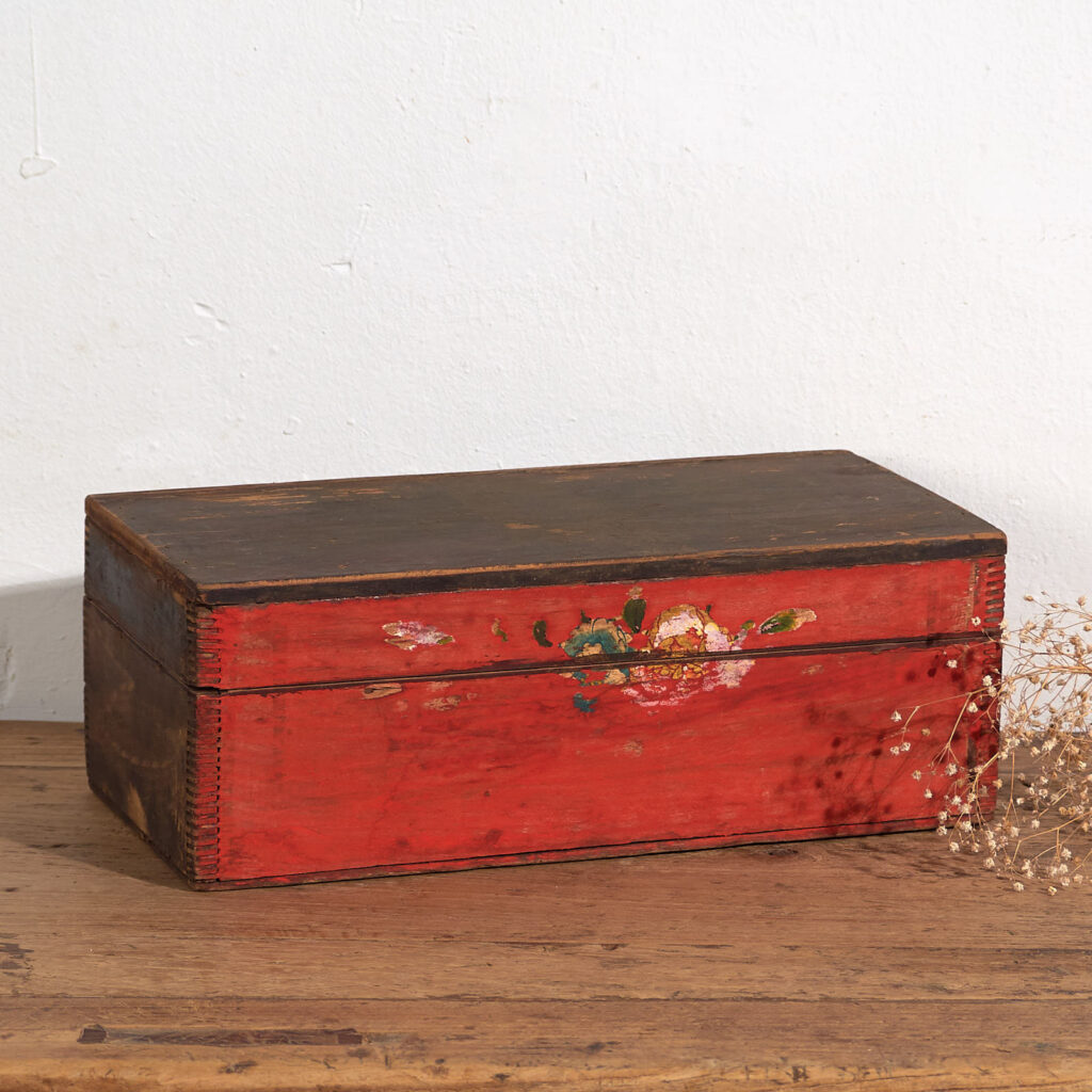 Antique oriental red case (c.1900) #33