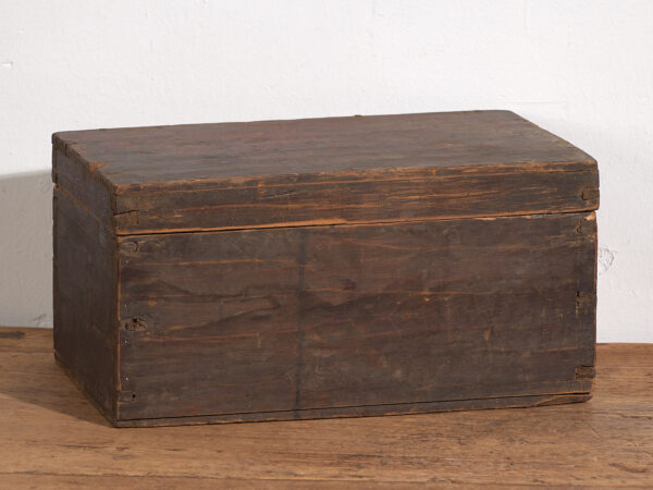 Pequeño cofre antiguo de estilo wabi sabi (c.1900) #35