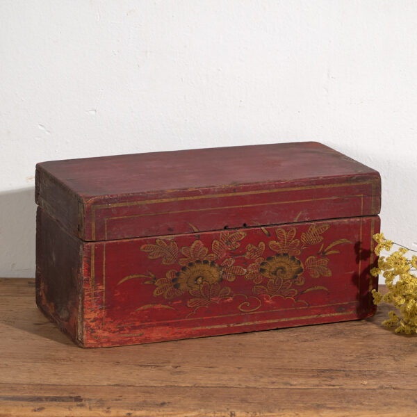 Antique red case with floral details (c.1900) #44