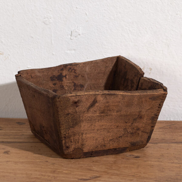 Pequeño cuenco antiguo (c.1920) #1