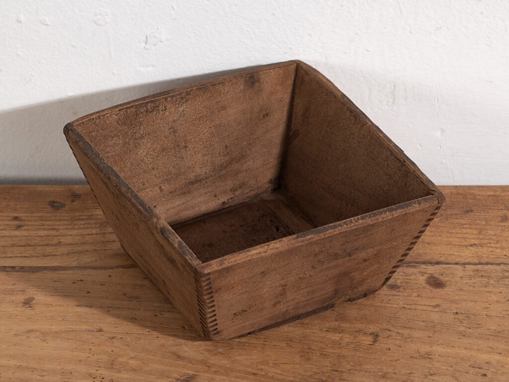 Cuenco pequeño antiguo (c.1920) #16