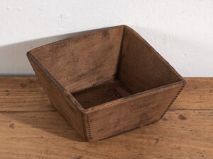 Cuenco pequeño antiguo (c.1920) #16