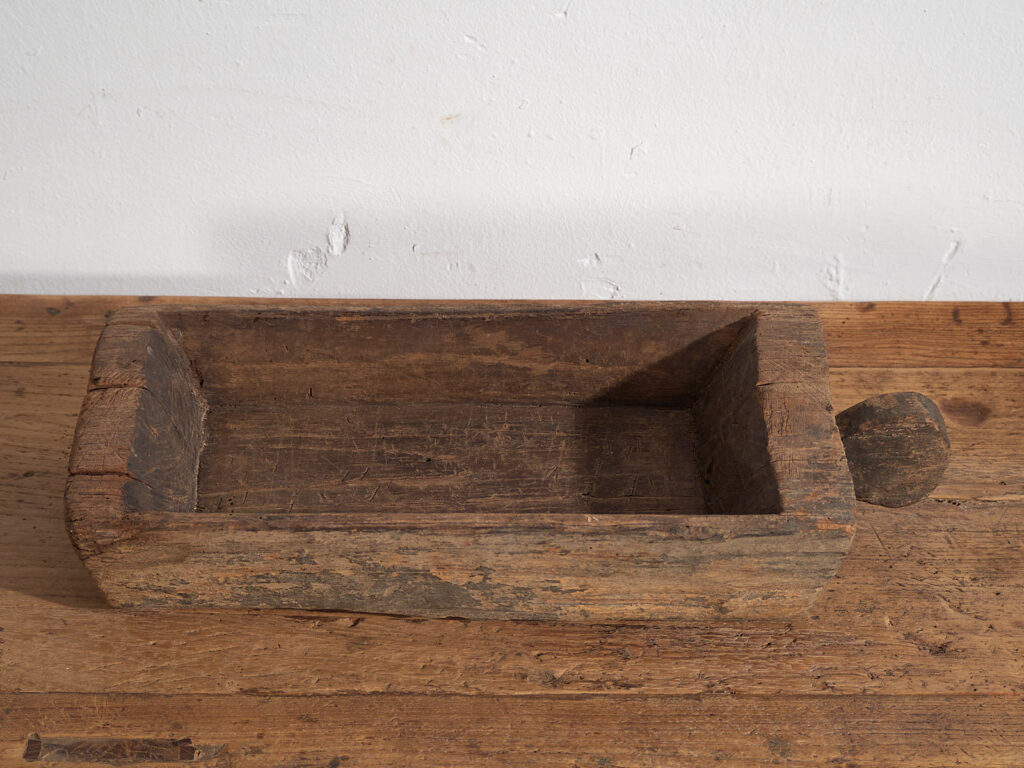 Artesa oriental antigua (c.1900) #1