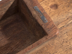 Petit plateau ancien de style primitif (c.1900) #2