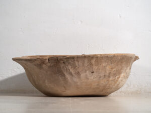 Cuenco grande antiguo de madera maciza (c.1900) #1