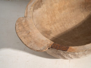 Cuenco grande antiguo de madera maciza (c.1900) #1