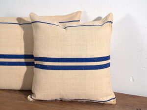 Cojín de lino antiguo de rayas color azul marino #1