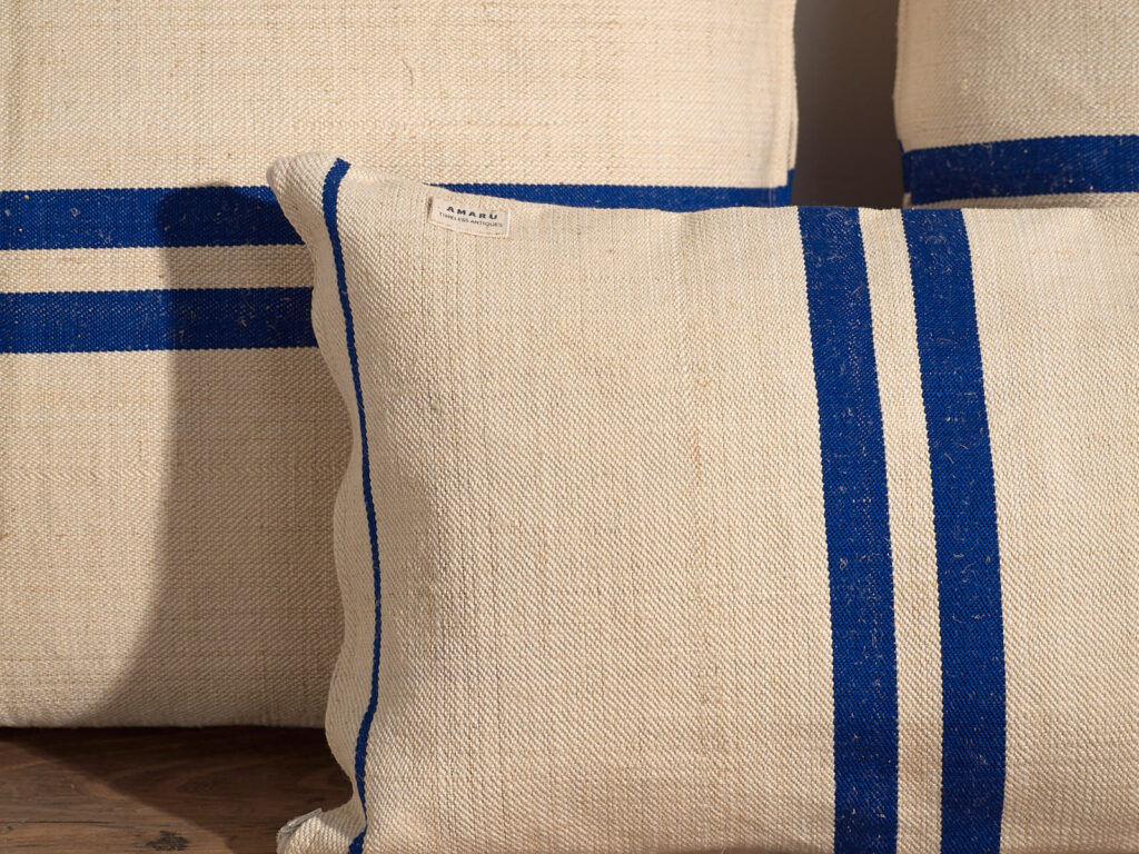Cojín de lino antiguo de rayas color azul marino #1