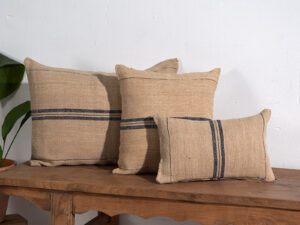 Cojín antiguo de lino con rayas azul marino #3