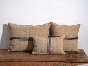 Antiguos cojines de lino con rayas oscuras #5