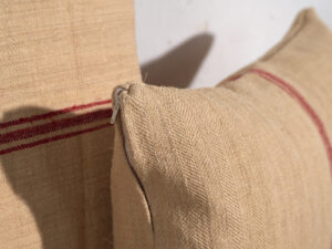 Cojines rojos de lino antiguo #1