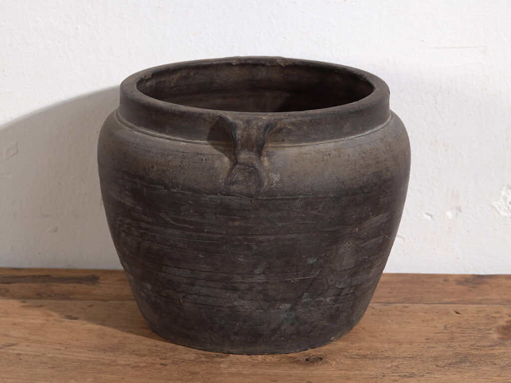 Pequeña vasija antigua (c.1900) #9