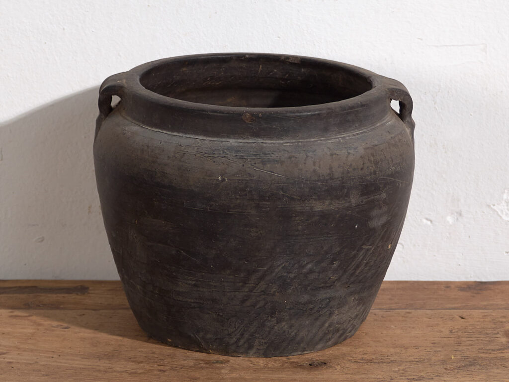 Pequeña vasija antigua (c.1900) #9