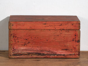 Cofre rojo antiguo (c.1900) #28