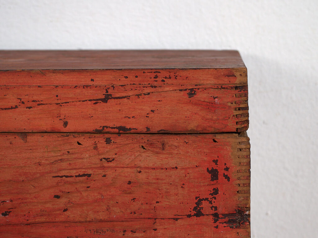 Cofre rojo antiguo (c.1900) #28