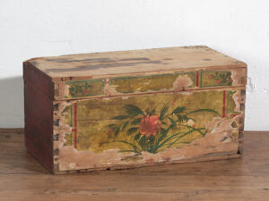 Pequeña caja antigua oriental con detalles florales (c.1900) #32