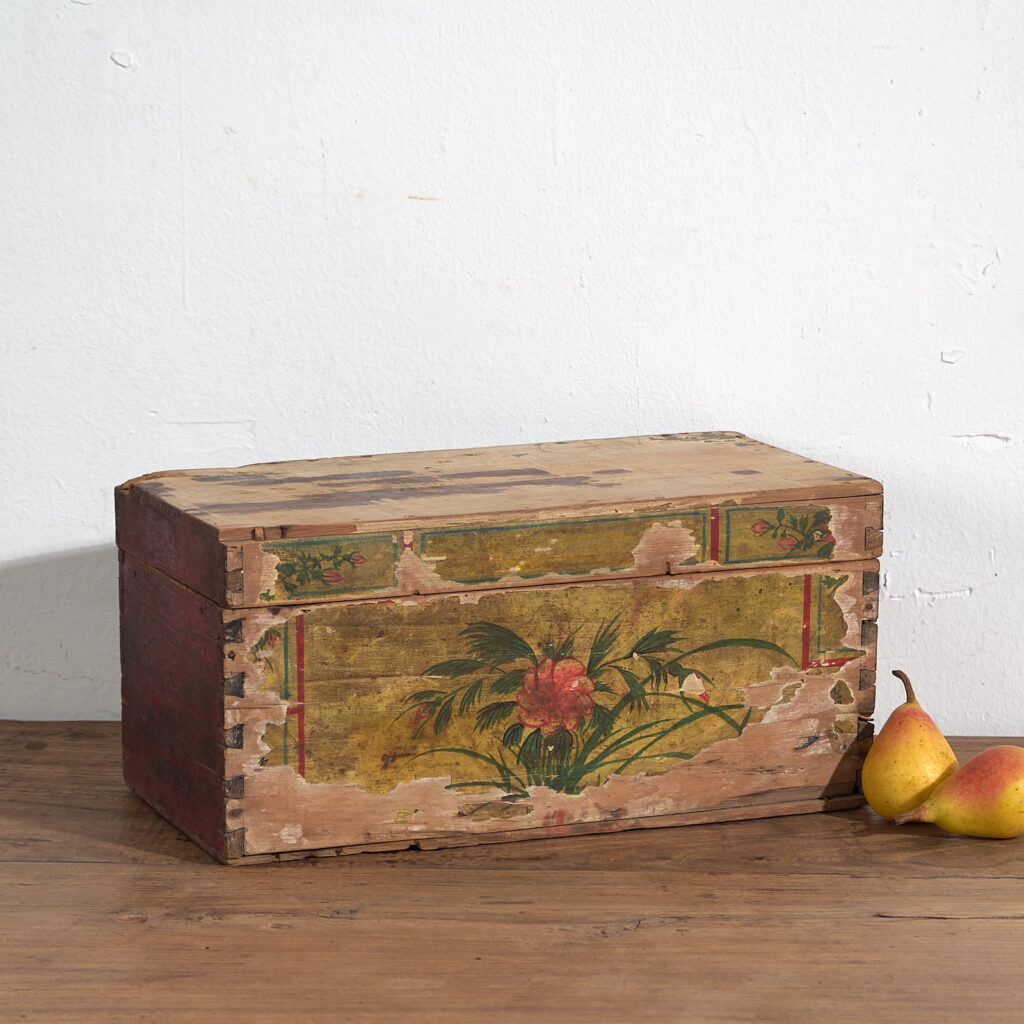 Pequeña caja antigua oriental con detalles florales (c.1900) #32