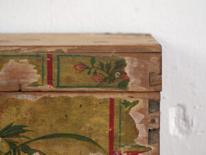 Pequeña caja antigua oriental con detalles florales (c.1900) #32