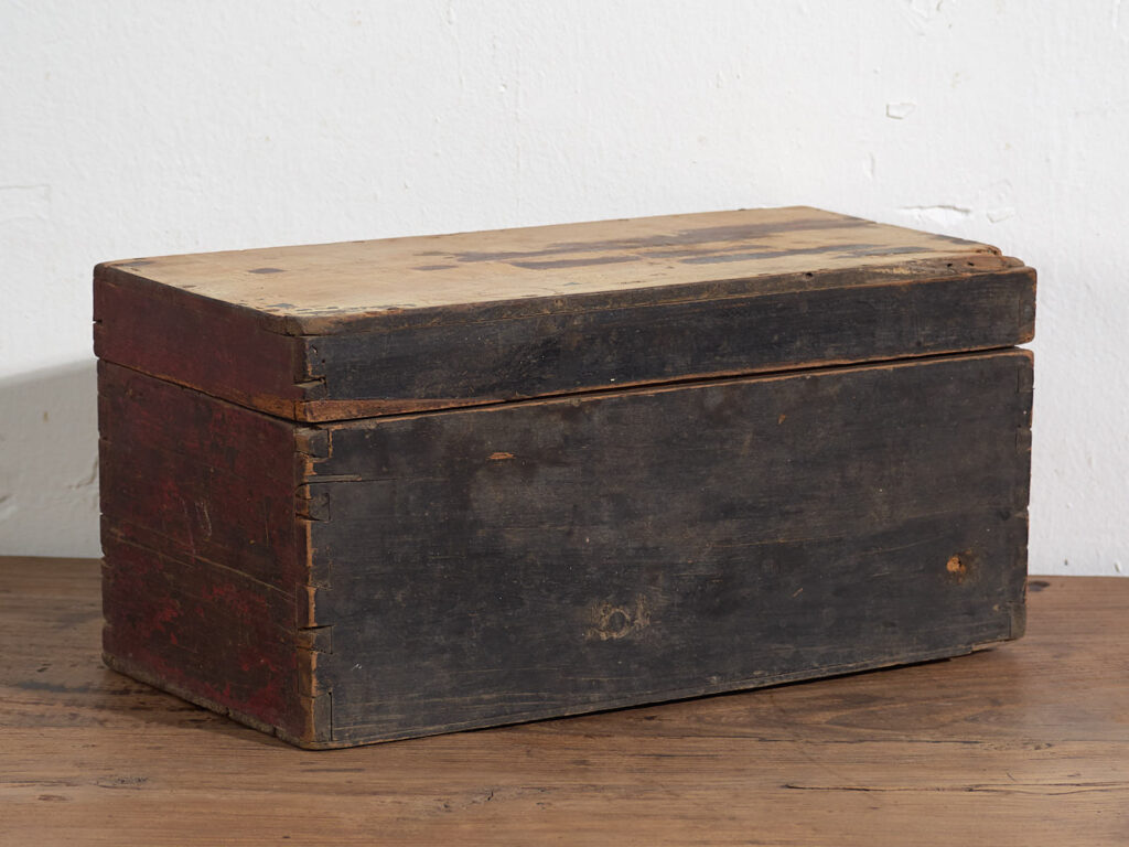 Pequeña caja antigua oriental con detalles florales (c.1900) #32