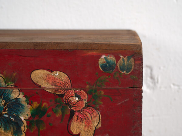 Estuche rojo antiguo con motivos florales (c.1900) #34