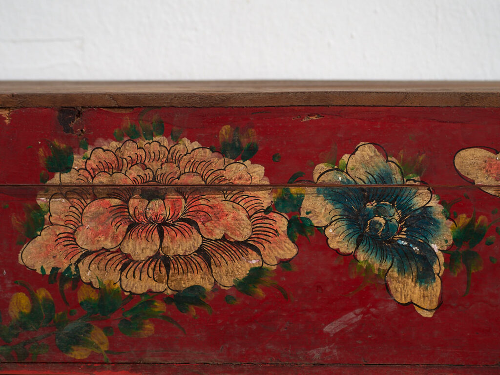Estuche rojo antiguo con motivos florales (c.1900) #34