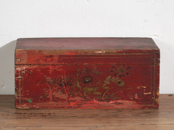 Antiguo cofre oriental de color rojo granate (c.1900) #36