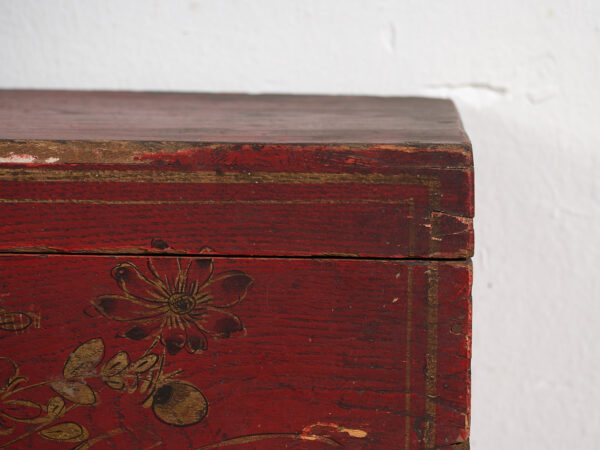 Antiguo cofre oriental de color rojo granate (c.1900) #36