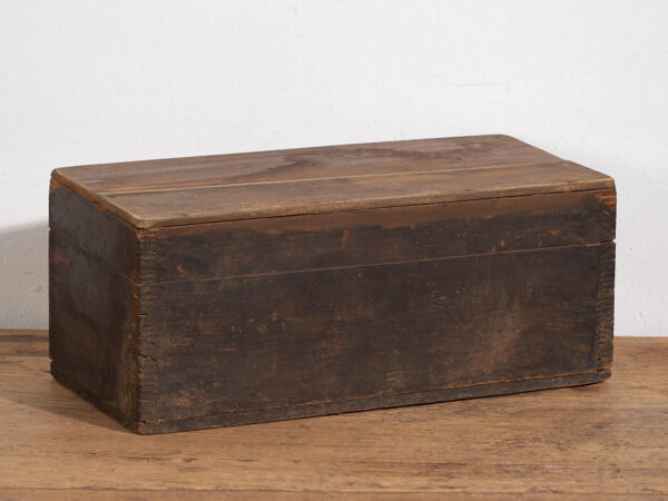 Cofre rojo antiguo (c.1900) #40
